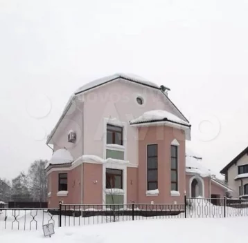 Фото: В Кемерове продают четырёхуровневый особняк за 35 млн рублей 1