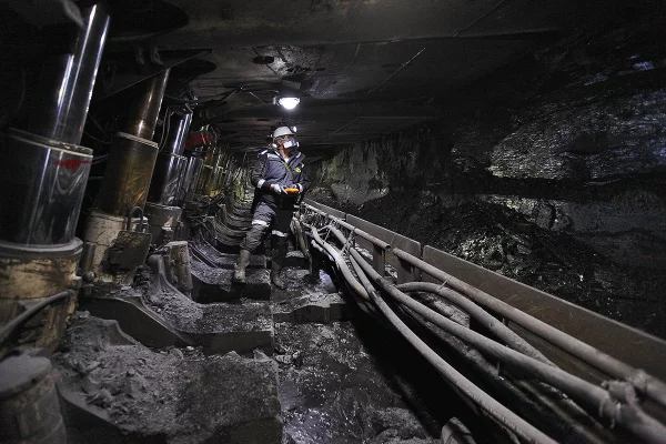 Бригада Сергея Подчалина третьей в АО «СУЭК-Кузбасс» преодолела двухмиллионный рубеж