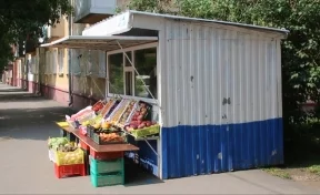 В Кемерове снесли киоск, продавец которого обсчитывала покупателей