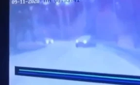 Момент аварии с участием автомобиля ДПС в Кузбассе попал на видео