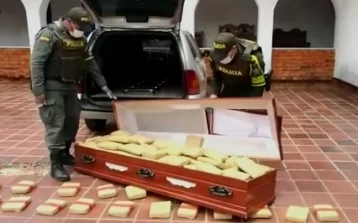 Фото: Полиция задержала колумбийских наркоторговцев, перевозивших марихуану в гробах 1