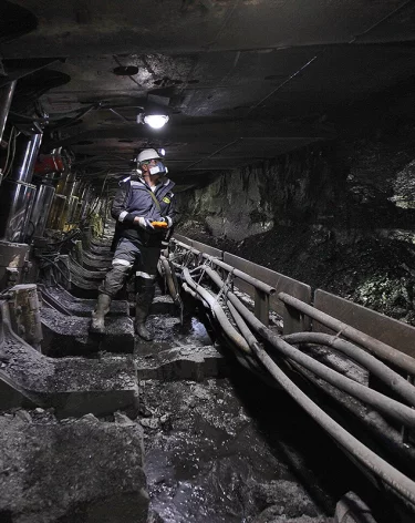 Бригада Сергея Подчалина третьей в АО «СУЭК-Кузбасс» преодолела двухмиллионный рубеж