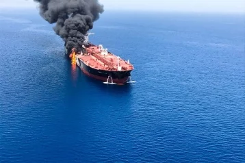 Фото: США нашли виновного в нападении на нефтяные  танкеры в Оманском заливе 1