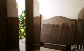 «Гроб выбрали белый»: с 24-летним москвичом, убитым из-за парковки, пришли проститься более 100 человек