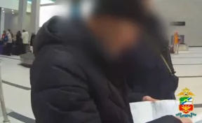 Курил в туалете: кузбассовца сняли с авиарейса в Новосибирске