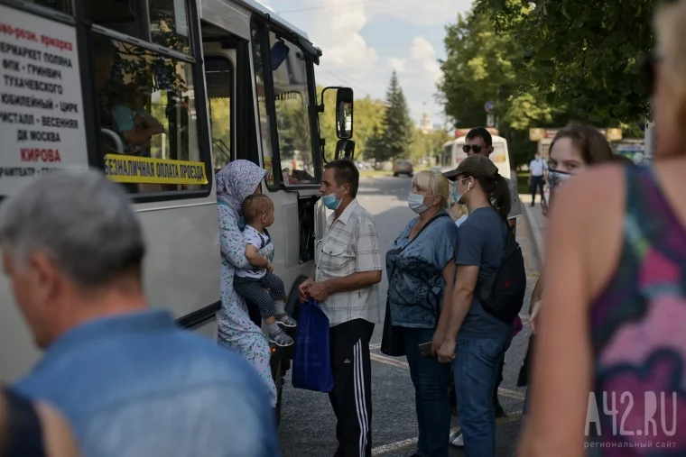 Фото: Рейд по соблюдению масочного режима в кемеровском транспорте 14