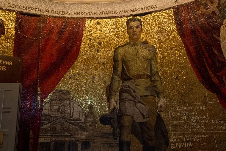Фото: История в деталях: как прошла первая идентичная экскурсия к монументу Воину-освободителю 3