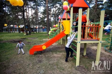 Фото: Кемеровчане просят установить лавочки на детских площадках 1