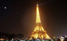 В Париже появятся сотни урн на солнечных батареях