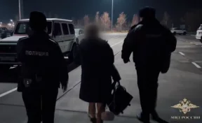 Оставившую 4-летнюю дочь в отеле женщину депортировали из Таиланда в Россию