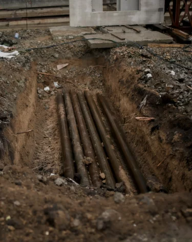 Власти кузбасского округа заменят 3,5 км ветхого водопровода после проверки прокуратуры