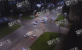 Момент жёсткого ДТП в кузбасском городе попал на видео