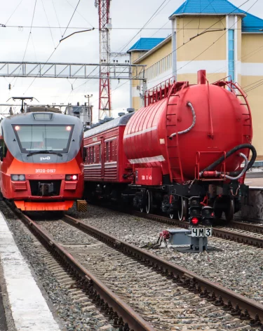 В Кузбассе студентка попала под колёса электрички