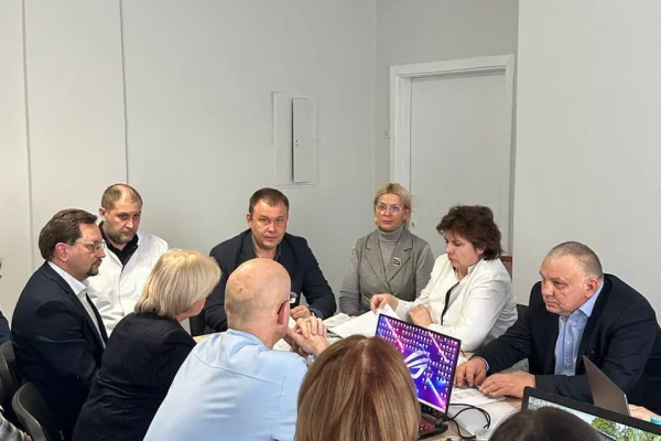 Илья Середюк встретился с главой Росздравнадзора Аллой Самойловой