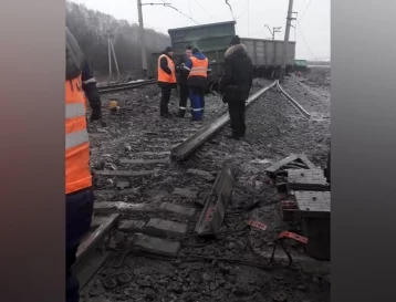Фото: Ущерб в 53 миллиона: завершено расследование дела о сходе с рельсов 23 вагонов поезда в Кузбассе 1