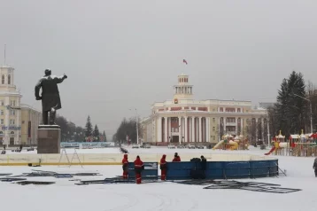 Фото: На площади Советов в Кемерове хоккейную коробку заменят новой спортивной площадкой 1