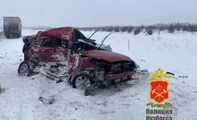 Трёхмесячный ребёнок и двое взрослых погибли в ДТП на трассе в Кузбассе