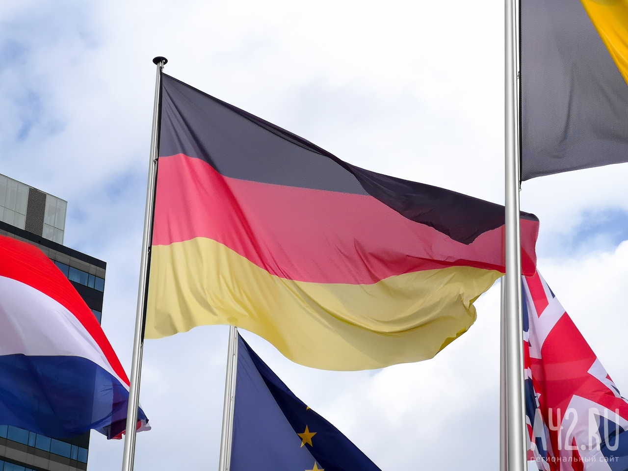 В Германии канцлера Шольца обвинили в расколе ЕС
