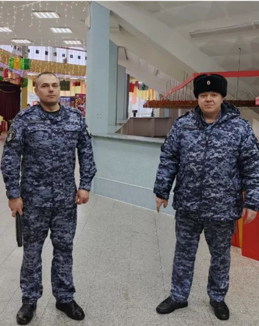 В Кемерове Росгвардейцы помогли посетительнице цирка, у которой начался приступ