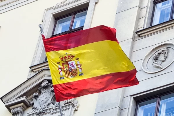 В Испании обрушилась башня средневекового замка Эскалоны