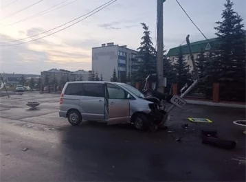 Фото: В Татарстане 12-летний мальчик устроил гонки с полицией и попал в ДТП  1