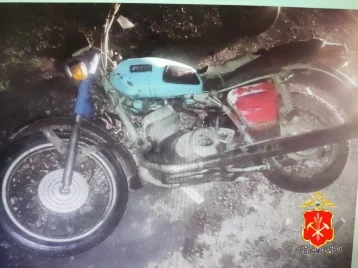 Фото: Трое подростков на мотоциклах врезались друг в друга в Белове 1