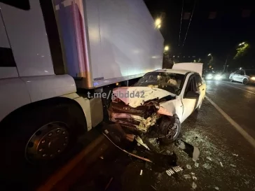 Фото: Водитель была пьяна: 5 человек пострадали в тройном ДТП на проспекте Ленина в Кемерове 2