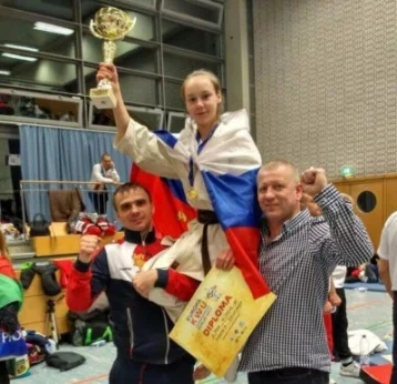 Фото: Девушка из Кузбасса взяла золото на первенстве Европы по киокушин карате 1