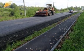 Осталось нанести разметку: в Кемерове продолжается ремонт дорог по нацпроекту