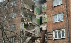 «Здание оцеплено»: в повреждённой ростовской многоэтажке обрушился весь подъезд