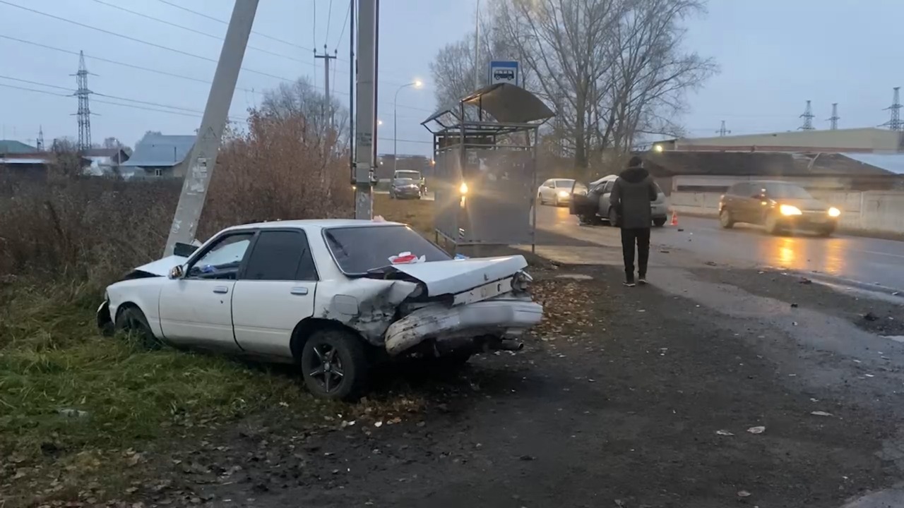 Трое подростков пострадали в ДТП на улице Центральной в Кемерове