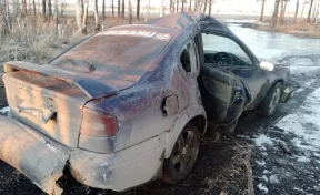 Водитель врезалась в столб: стали известны подробности ДТП в Кузбассе, в котором пострадали два человека