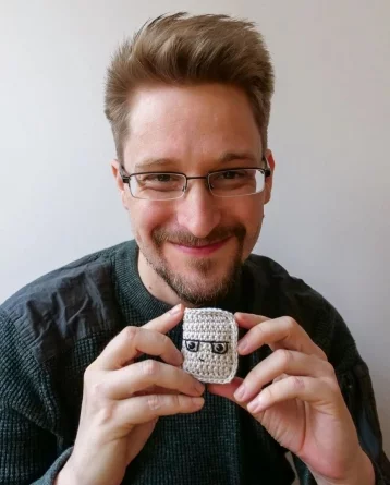 Фото: Эдвард Сноуден планирует получить российское гражданство 1