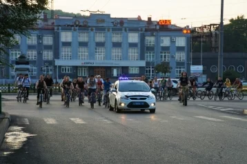 Фото: Стало известно, сколько человек приняли участие в акции «Велоночь — Новокузнецк» 2