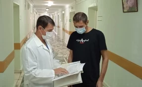 В Кузбассе врачи провели сложную операцию и спасли пациента с тяжёлым ранением