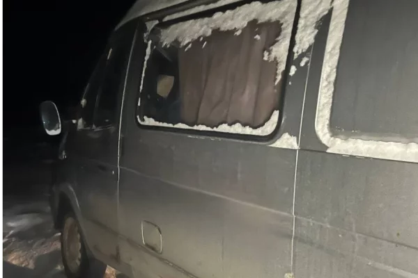 Тела двух мужчин нашли в грузовике, припаркованном на берегу Волги под Саратовом