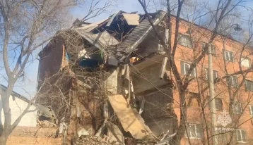 Фото: В Хакасии обрушилась часть пятиэтажного дома 1