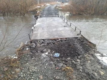 Фото: Мэр Новокузнецка: уровень реки Аба значительно снизился 1