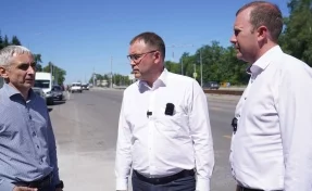 Губернатор Кузбасса Илья Середюк показал, как проверяет дороги в Кемерове