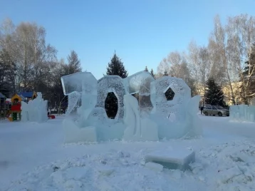 Фото: В Кемерове откроют ледовый городок со светящимися фигурами 1
