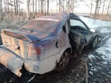 Фото: Водитель врезалась в столб: стали известны подробности ДТП в Кузбассе, в котором пострадали два человека 1