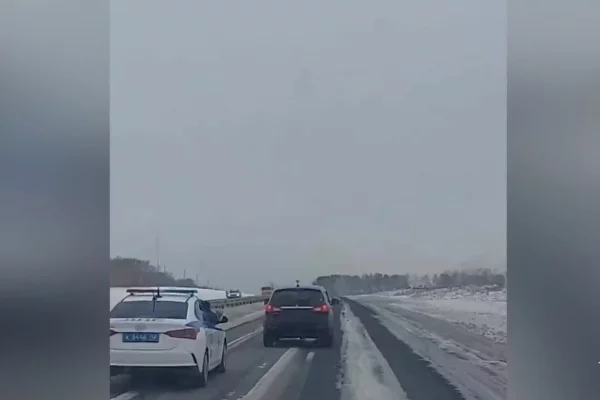 В Киселёвске инспекторы ГАИ остановили гонщика с помощью стрельбы по колёсам