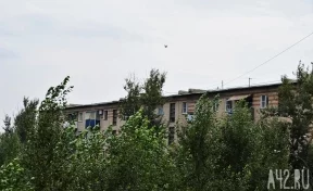 Кузбассовцев призвали держаться подальше от недостроенных зданий и убрать с балконов вещи