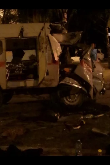 Фото: Страшная авария с машиной скорой помощи произошла в Кузбассе 3