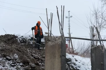 Фото: В Кемерове строители полностью разобрали верхнюю часть путепровода в Пионере 2