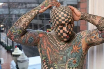 Фото: Милонов предложил законодательно запретить школьникам делать себе татуировки 1