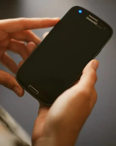 В Госдуме заявили о полной блокировке WhatsApp* в 2026 году