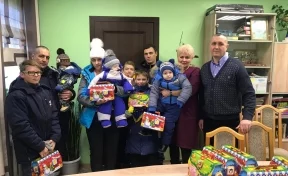 300 подарков для детей новокузнецкого и прокопьевского районов вручил разрез «Берёзовский»