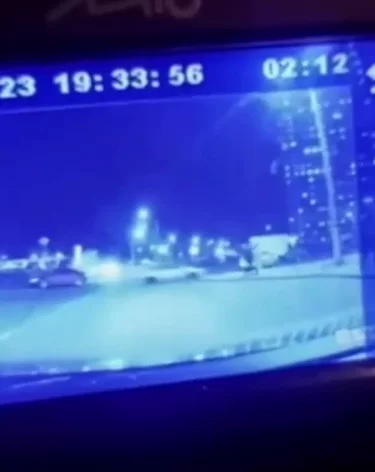 В Твери водитель сбил пешеходов на остановке