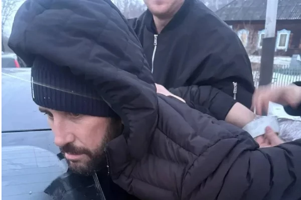 В Прокопьевске задержали сожителей с особо крупной партией наркотика